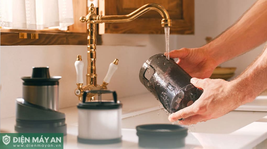 Máy hút bụi cầm tay Roborock H60 Hub Pro - Đen